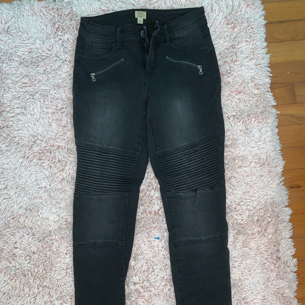 Black Jeans